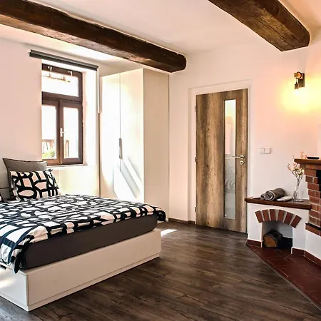 ברומוב Apartmany Za Divadlem מראה חיצוני תמונה